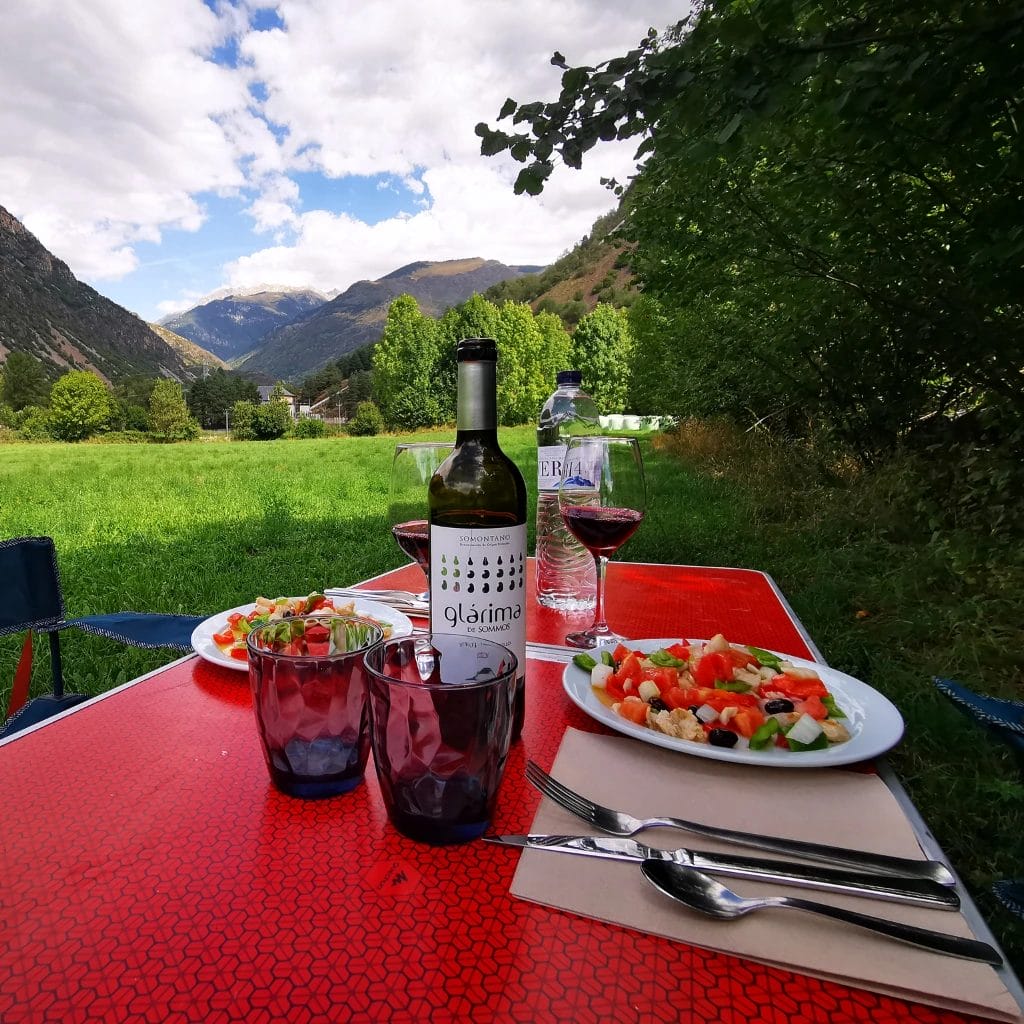 Riverbank lunch with local wine